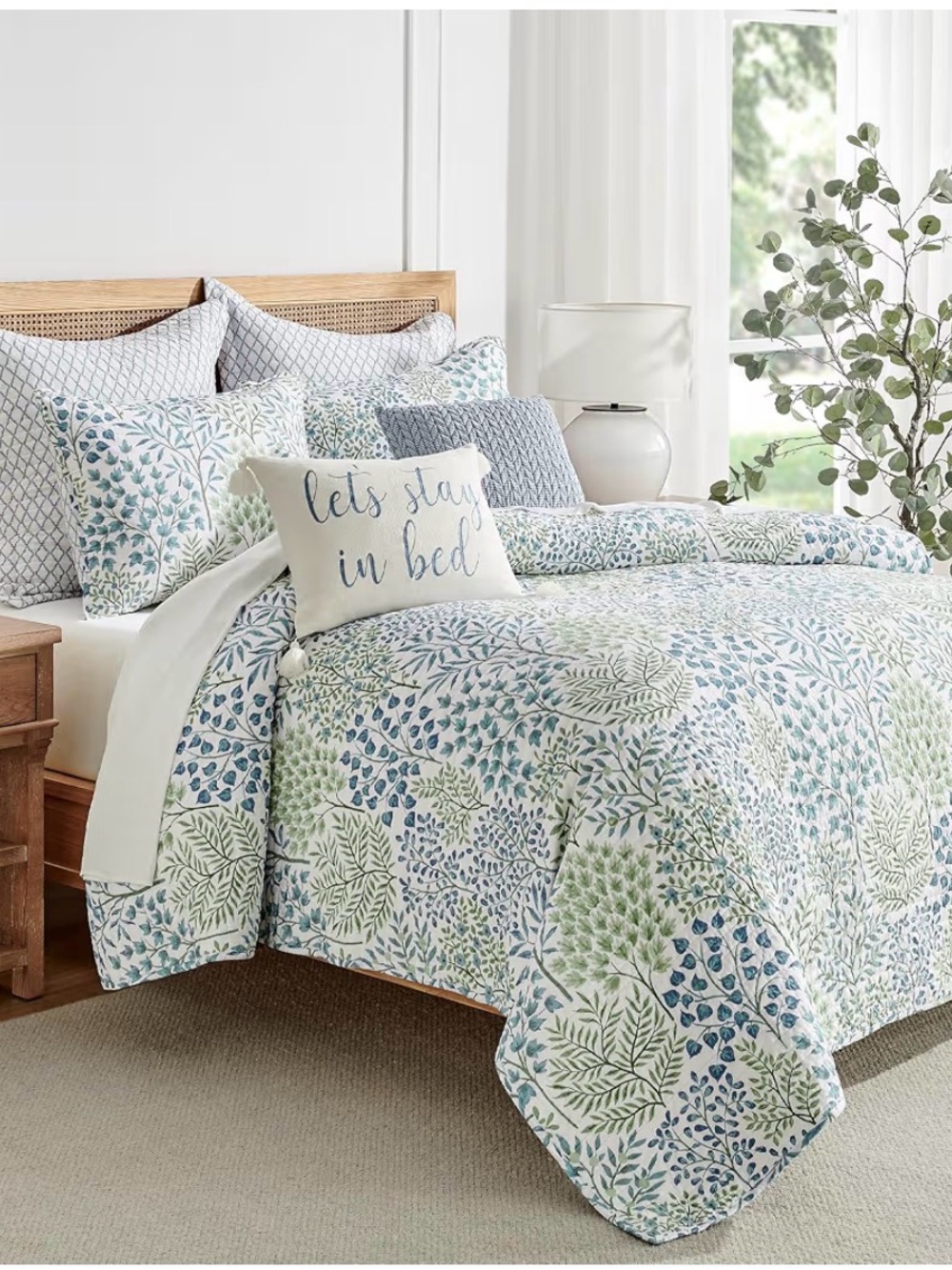 Levtex Home English Forest Green Quilt Set Full/Queen.